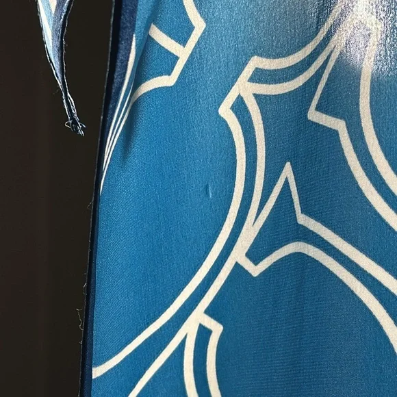 COACH Large Signature Silk Scarf - Picture 5 of 6